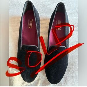 Munro Black Velvet Smoking Slipper Slip-on Cerise Style size 11 Elegant Classic